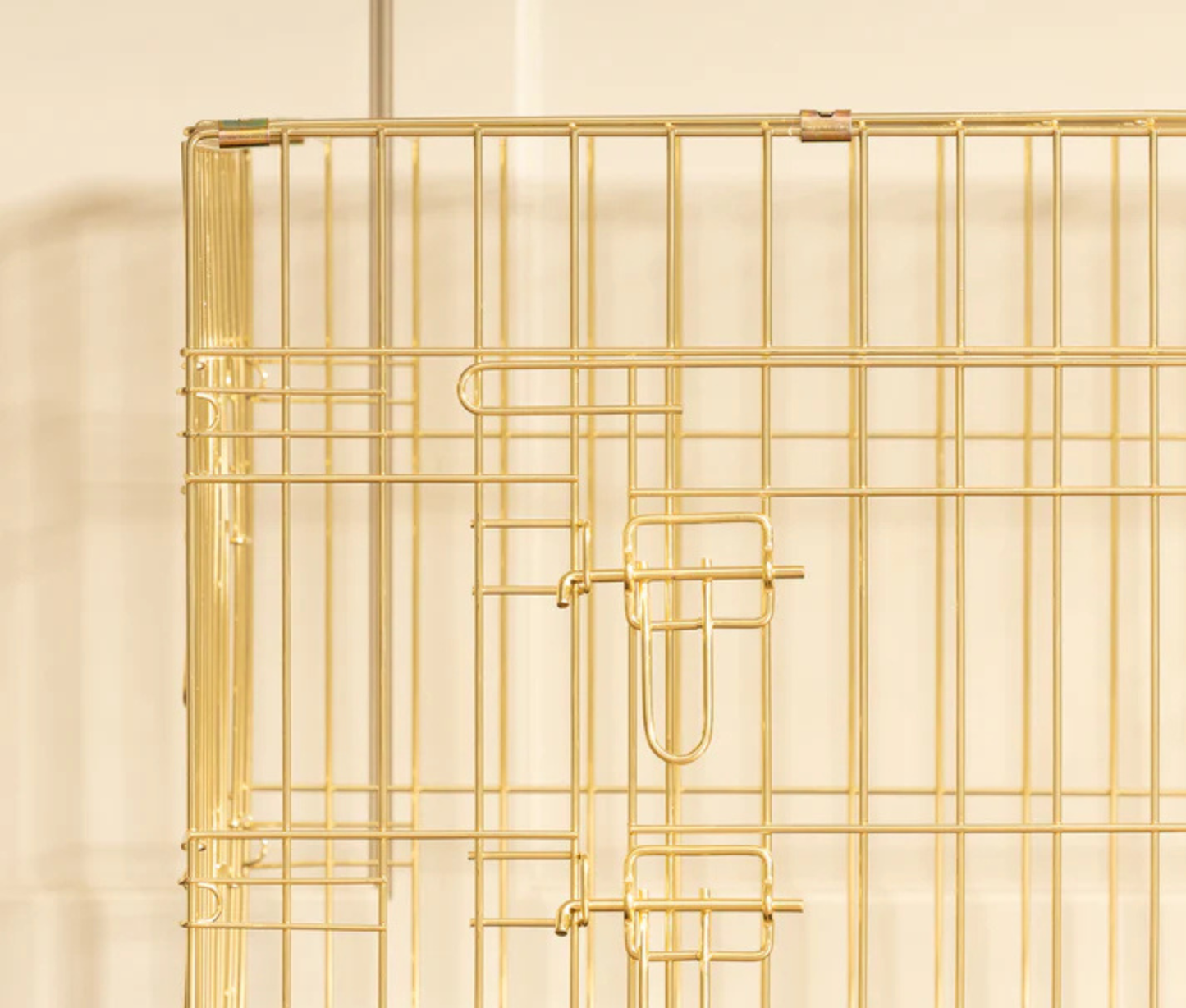 Heavy Duty Deluxe Dog Crate in Champagne Gold