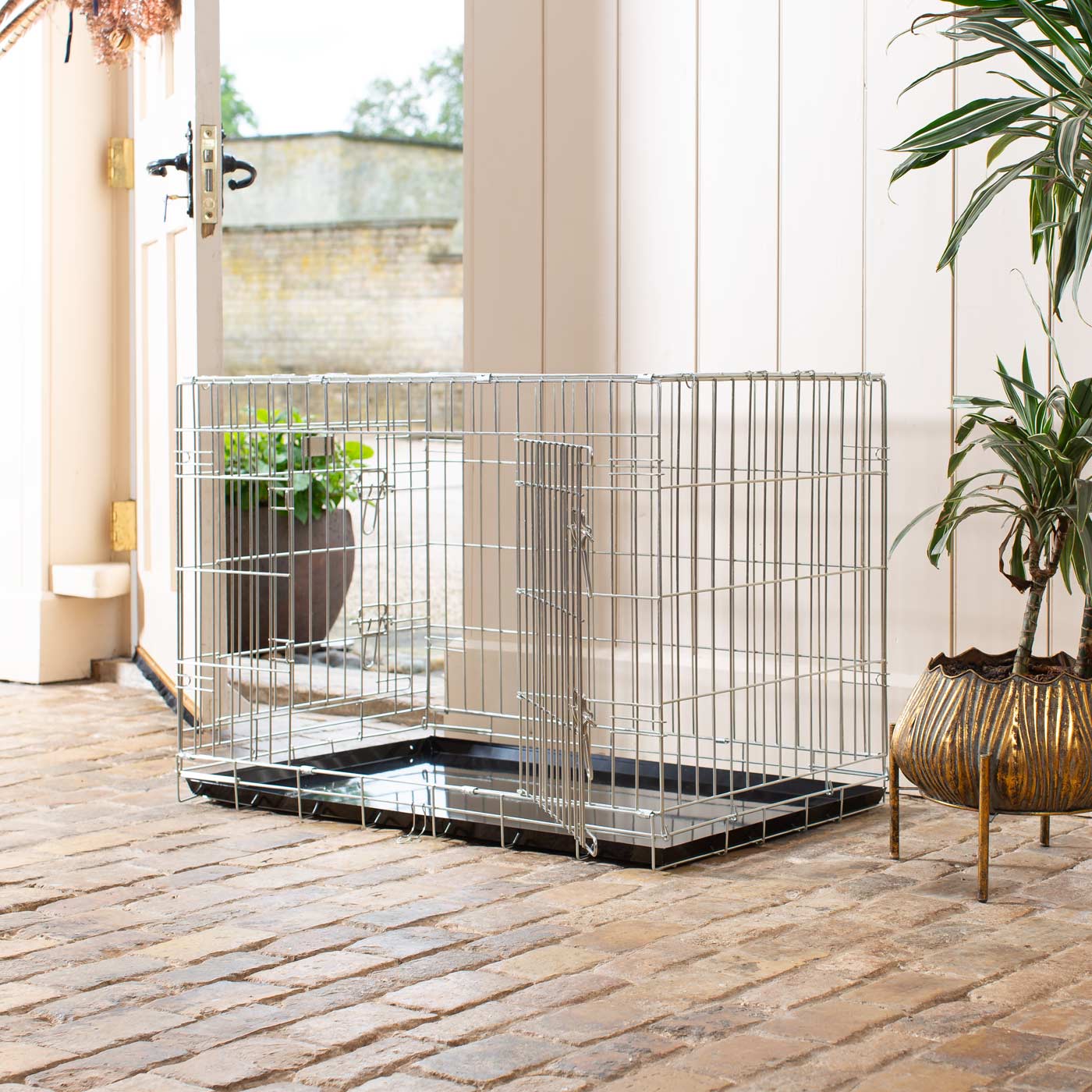 Heavy Duty Deluxe Dog Crate in Silver